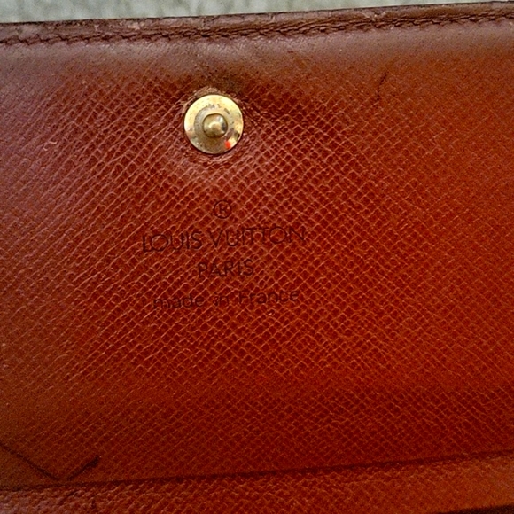 10.LV MONOGRAM WALLET - Picture 4 of 6
